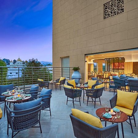 Vivanta Jammu City Centre Exteriör bild