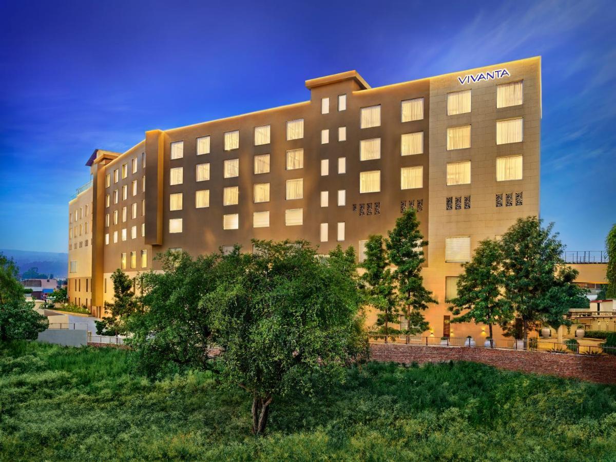 Vivanta Jammu City Centre Exteriör bild