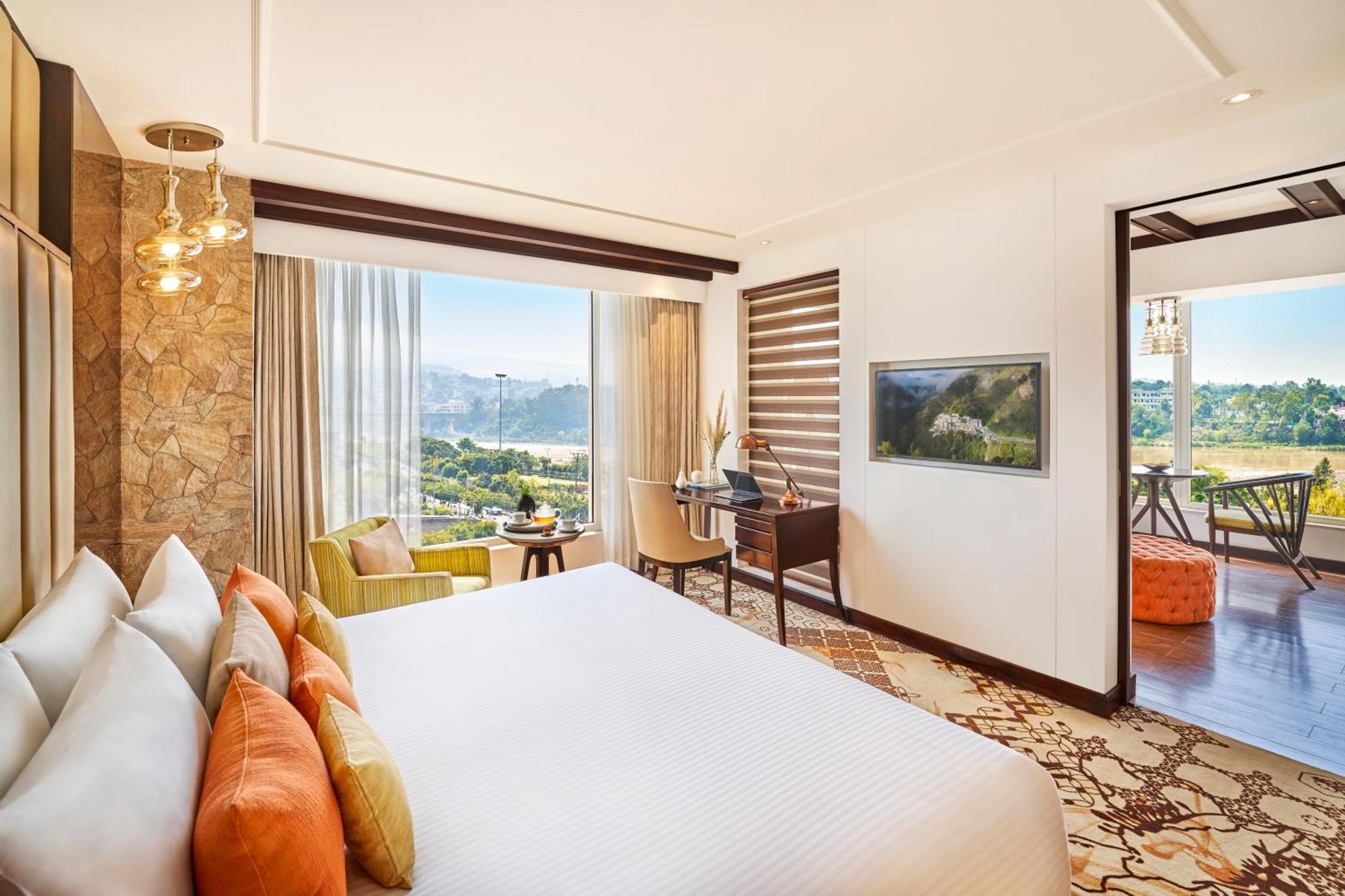 Vivanta Jammu City Centre Exteriör bild