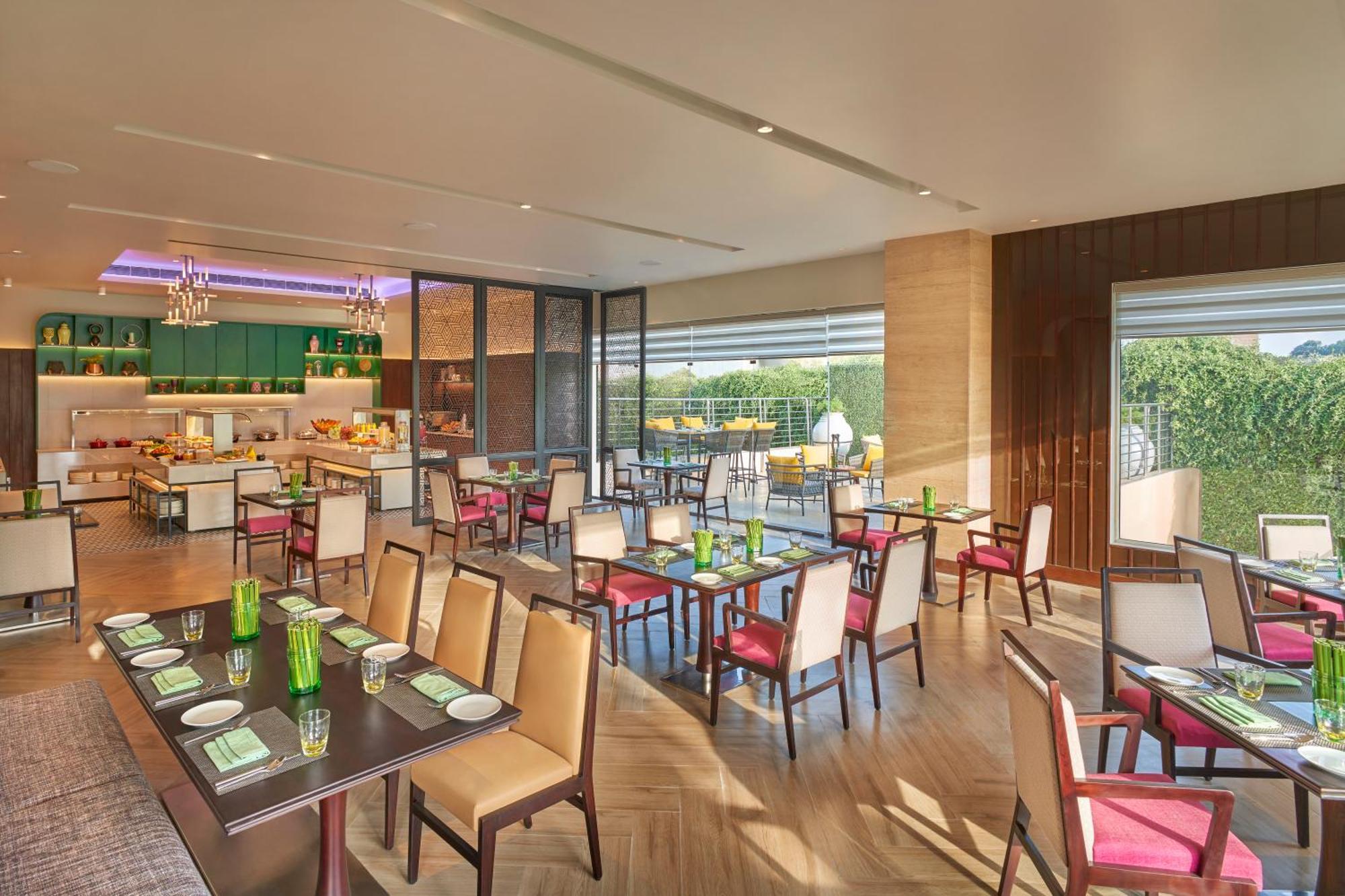 Vivanta Jammu City Centre Exteriör bild