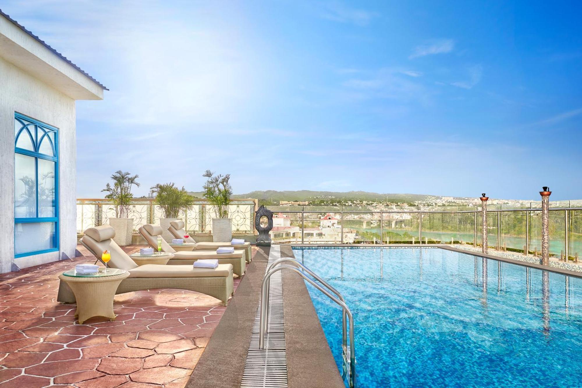 Vivanta Jammu City Centre Exteriör bild
